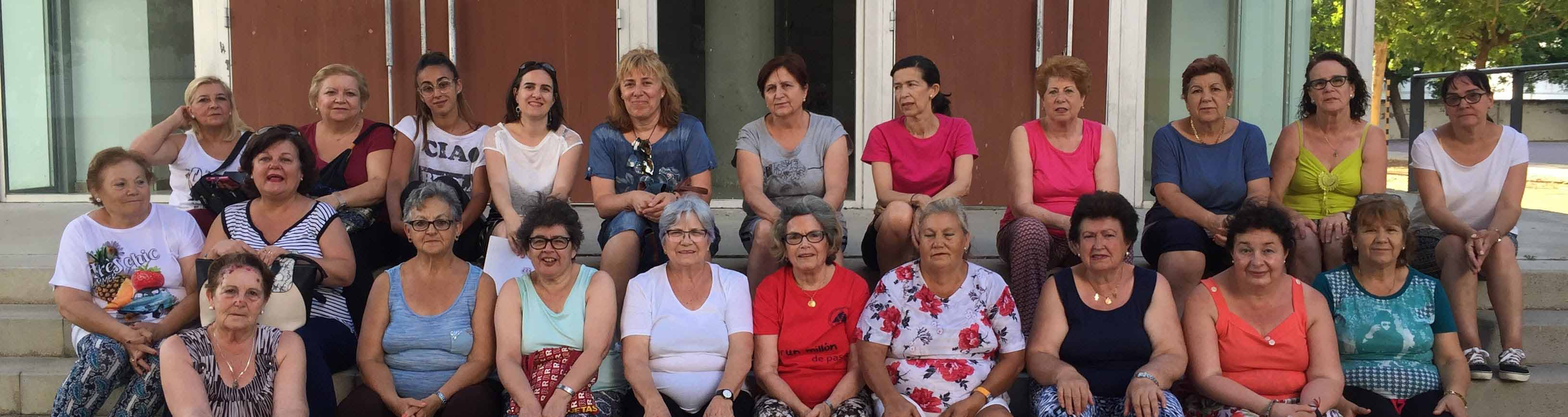 Participantes en uno de los talleres que se celebran en los colegios de Utrera