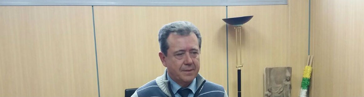 El alcalde de Linares, Juan Fernández, en su despacho del Ayuntamiento.