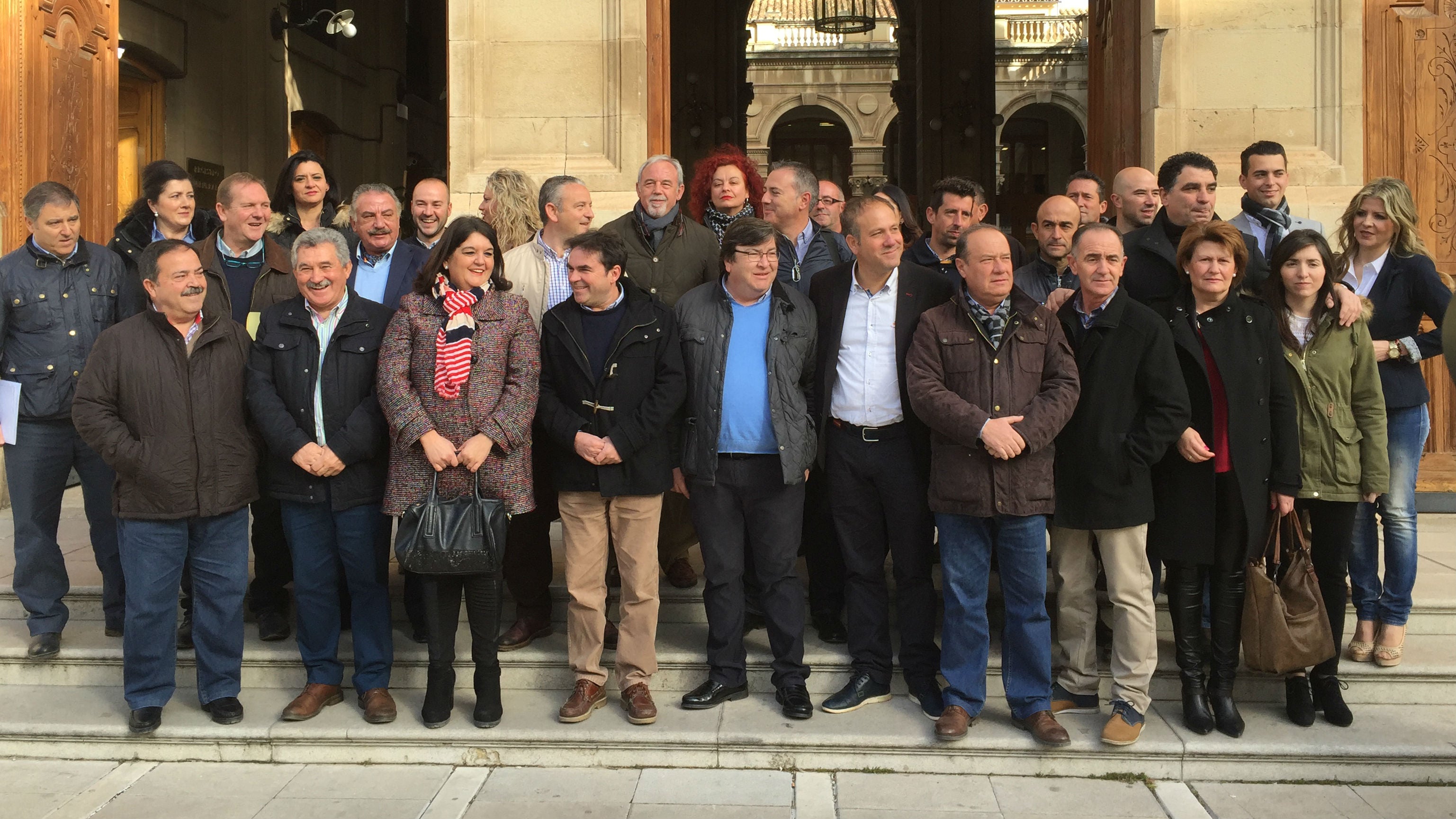 Cinco alcaldes de Jaén abandonan el PP tras su enfrentamiento con la dirección