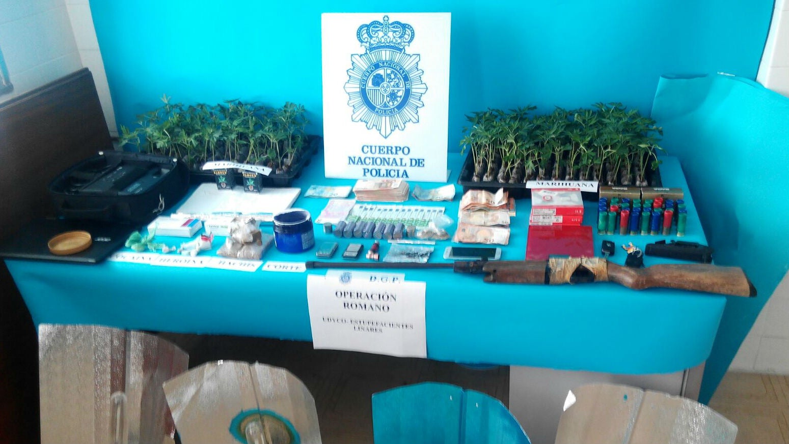 La Policía Nacional detiene a ocho personas de un clan por venta de droga en Linares