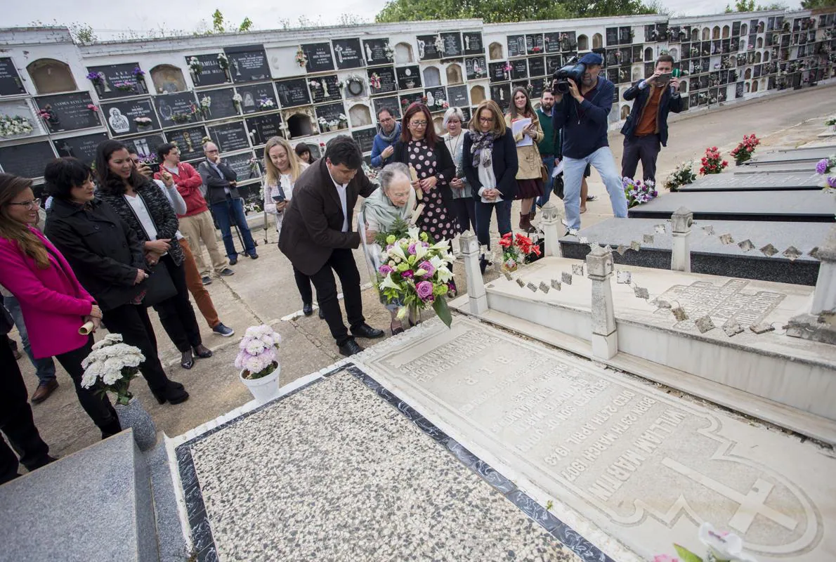 Homenaje a la figura de William Martin en el Cementerio de la Soledad de Huelva