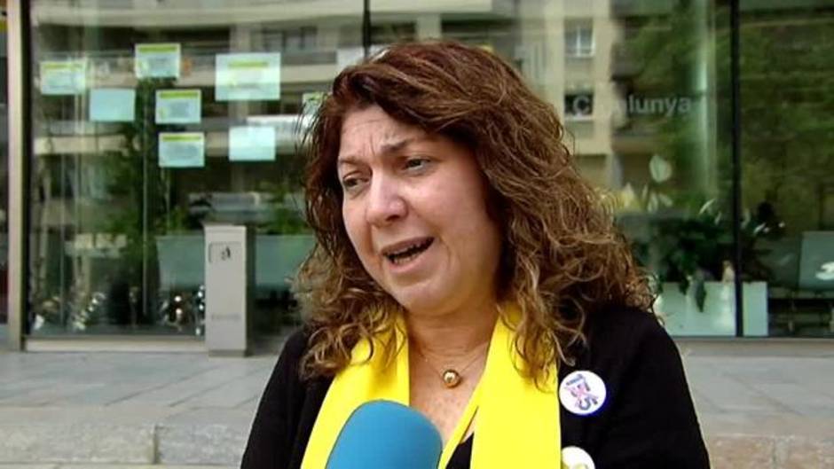 Cacerolada de funcionarios en Girona para pedir el cese del 155