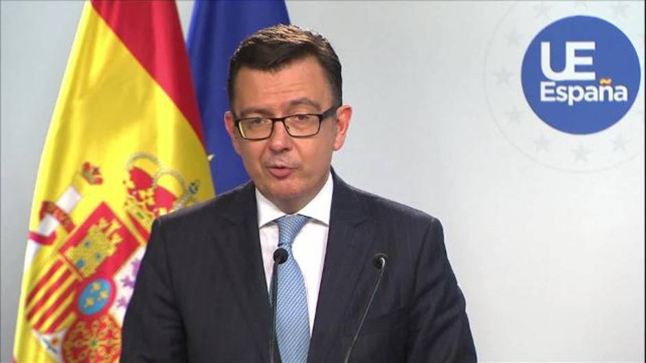 Escolano dice que moción de censura genera "inestabilidad"