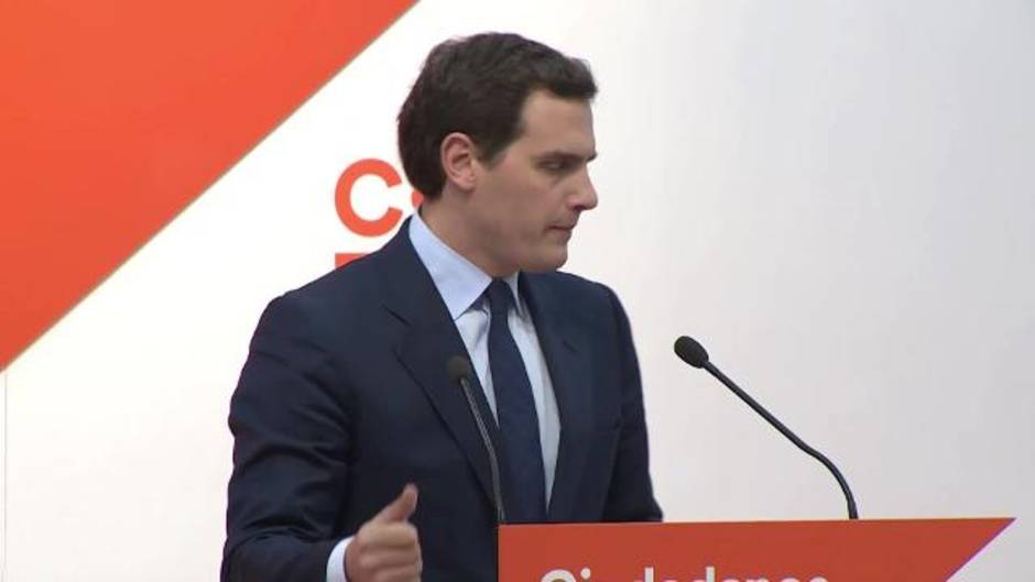 Rivera ofrece a Rajoy pactar elecciones en otoño