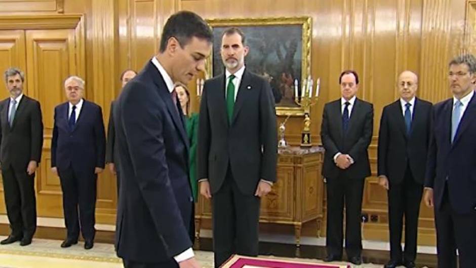 Pedro Sánchez promete el cargo de presidente del Gobierno