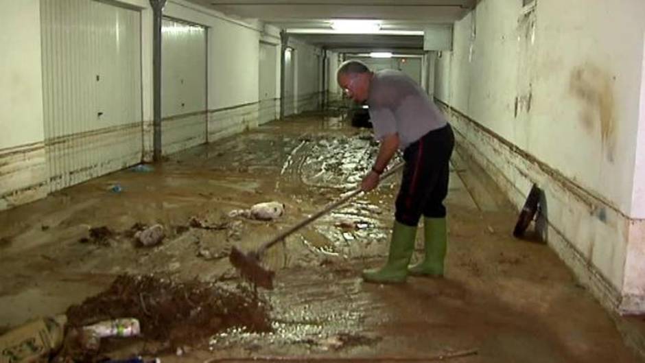 La tromba de agua anega zonas de Albacete