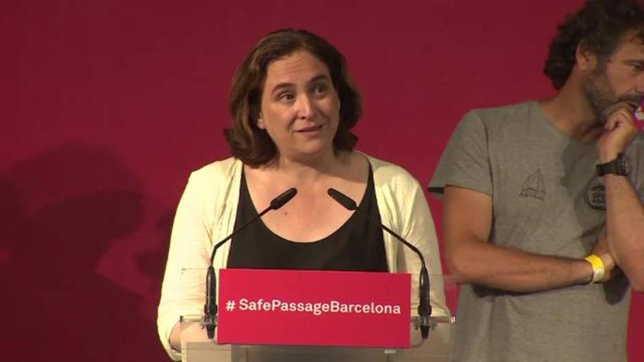Barcelona recibe a 60 migrantes a bordo del Open Arms