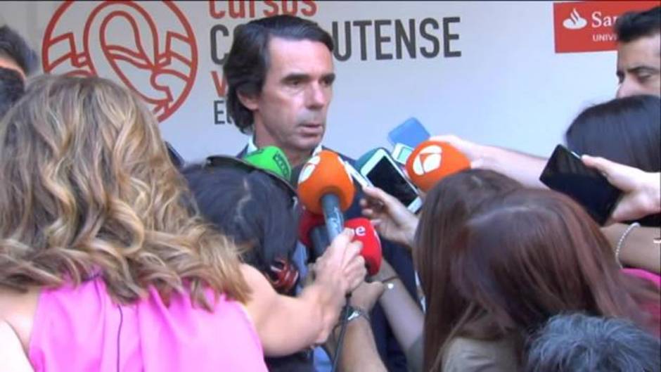 Aznar dice que hay que refundar para un PP "integrado y fuerte"