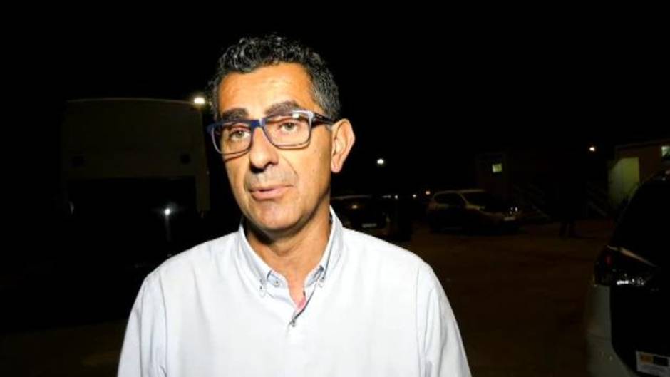 Inmigrantes esperan más de 16 horas para pisar suelo español