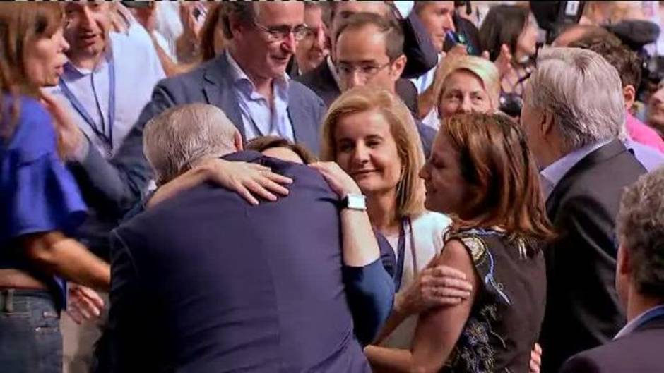 Sáenz de Santamaría: "Eso ya lo tendremos que hablar"