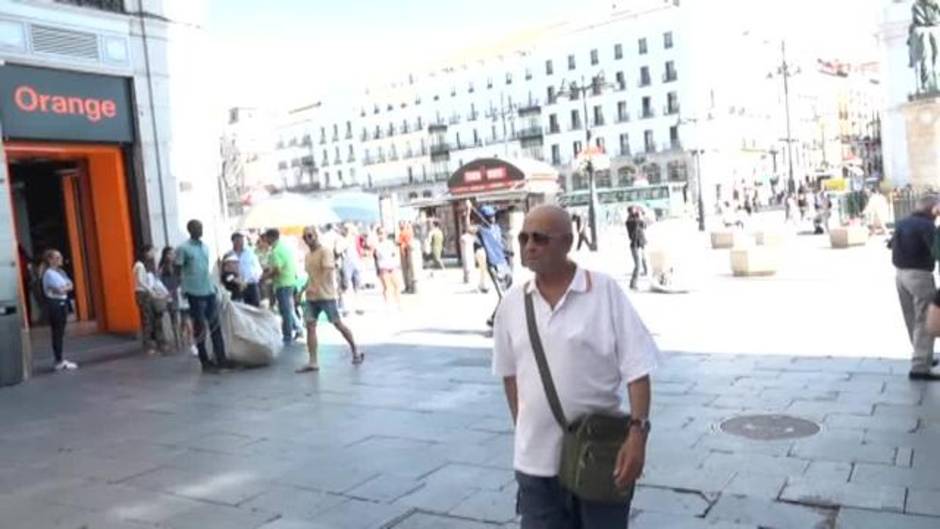 Los manteros invaden el centro de Madrid