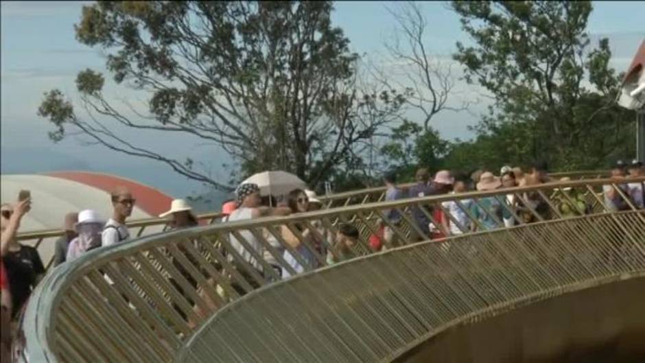 El "Puente de oro" de Vietnam, pieza arquitectónica famosa por su diseño inusual