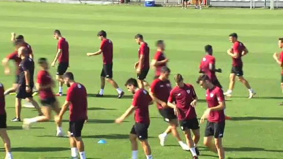 El Athletic ultima detalles de cara al choque de mañana ante la Real, primera gran piedra de toque de la pretemporada