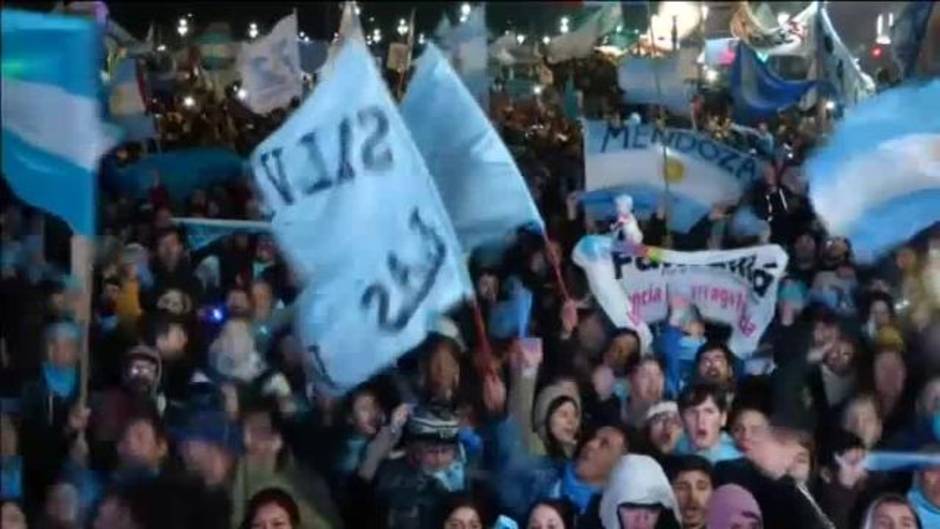 Rechazada la legalización del aborto en Argentina por 38 votos a favor y 31 en contra