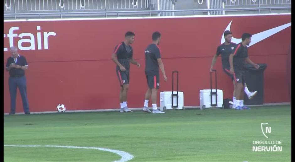 André Silva ya se entrena con el Sevilla