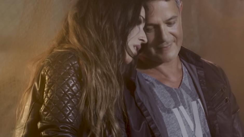 Malú y Alejandro Sanz funden sus voces por Paco de Lucía y Algeciras