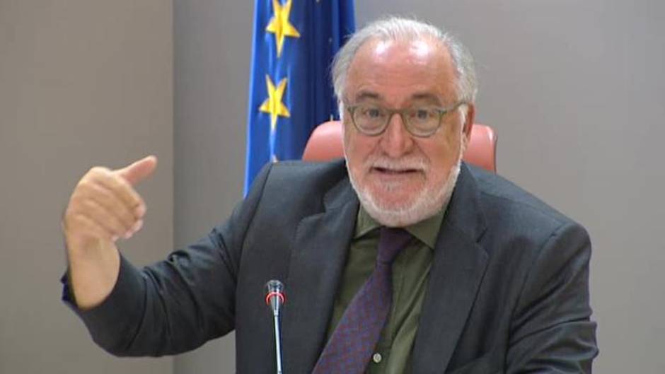 La DGT quiere reducir la velocidad máxima en las secundarias y aumentar los radares