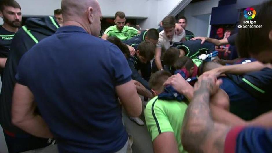 LaLiga Santander (J7): La arenga del entrenador del Levante, Paco López, a sus jugadores antes del duelo contra el Alavés