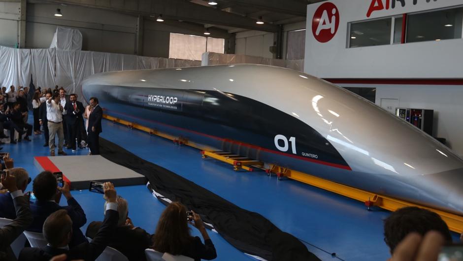 Vídeo: Así es el tren supersónico que se ha presentado en Carbures, en Cádiz