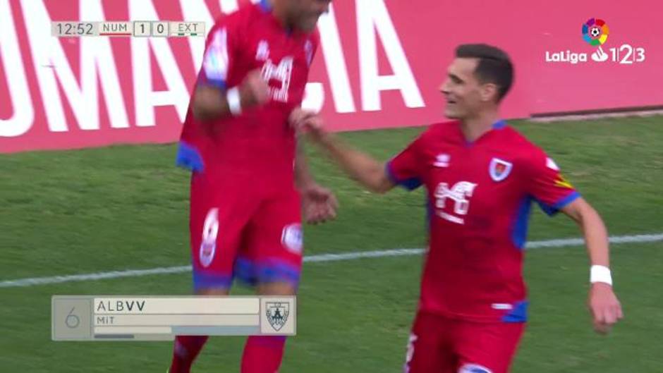 Gol de Escassi (1-0) en el Numancia 1 - 0 Extremadura