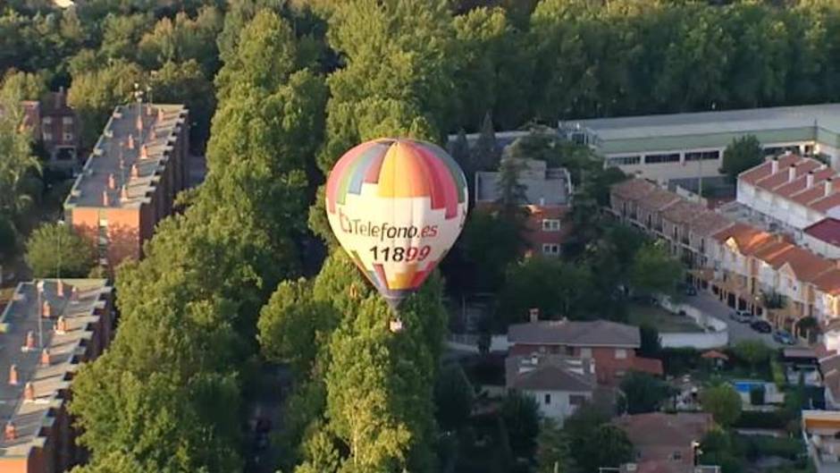 Decenas de globos aerostáticos surcan el cielo de Aranjuez