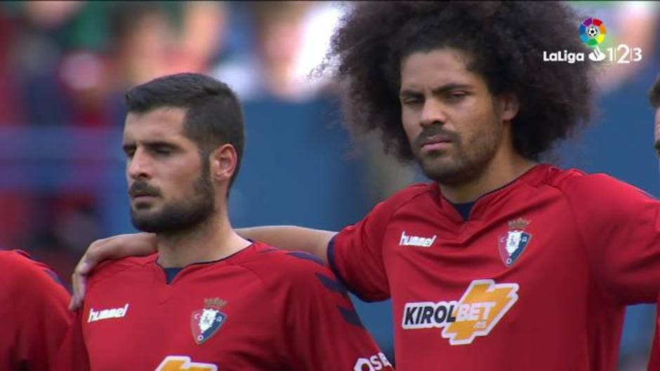 LaLiga 123 (J9): Minuto de silencio por las víctimas de las riadas de Mallorca antes del Osasuna 3-1 Córdoba