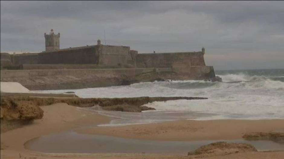 El ciclón tropical Leslie deja sin luz a más de 300.000 personas en Portugal