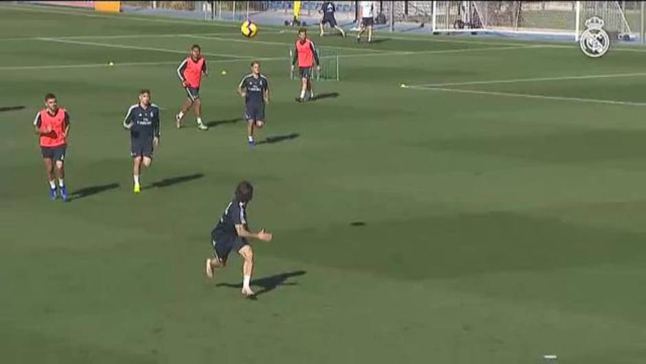 Marcelo se entrena con el grupo y confía en estar a disposición de Lopetegui contra el Barça