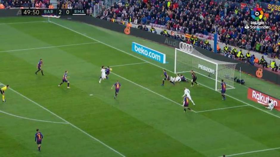 Gol de Marcelo (2-1) en el Barcelona 5-1 Real Madrid