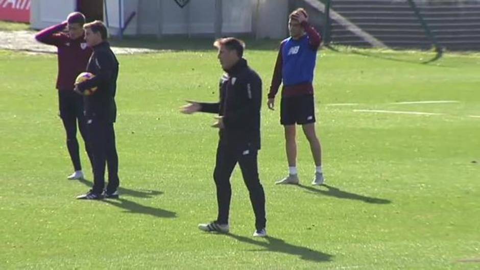 Lekue se reincorpora al grupo