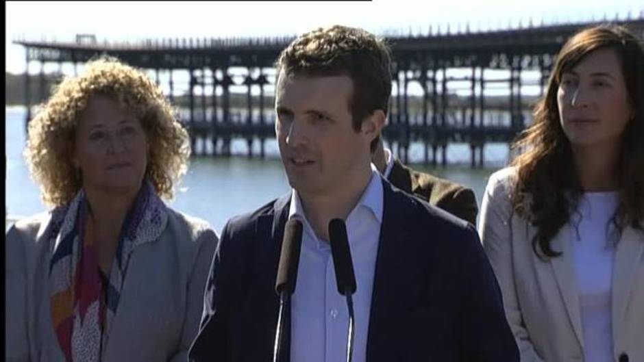 Casado arropa a Cospedal aunque advierte que su único compromiso es con los afiliados