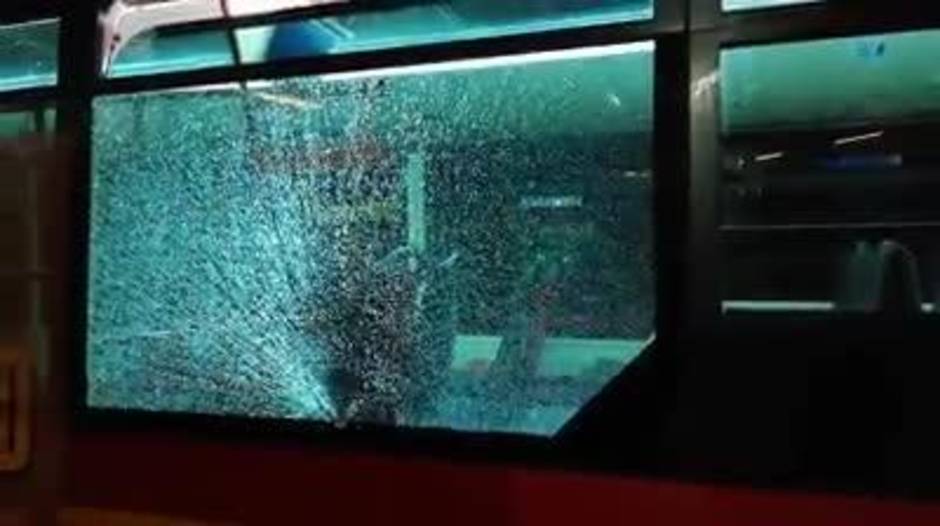 Varios autobuses de Tussam apedreados durante la noche de Halloween en Sevilla