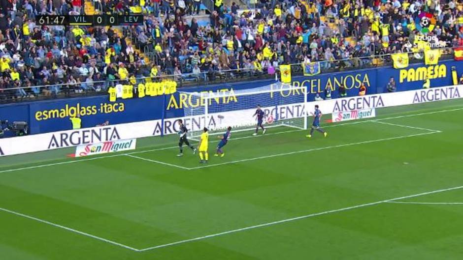 Gerard Moreno falla una ocasión clara en el Villarreal 1-1 Levante