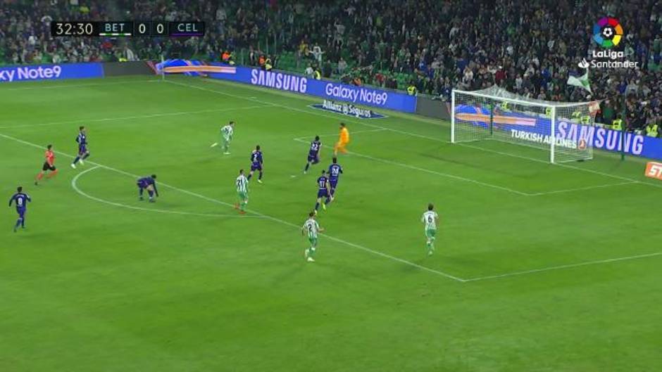 Gol de Loren (1-0) en el Betis 3-3 Celta