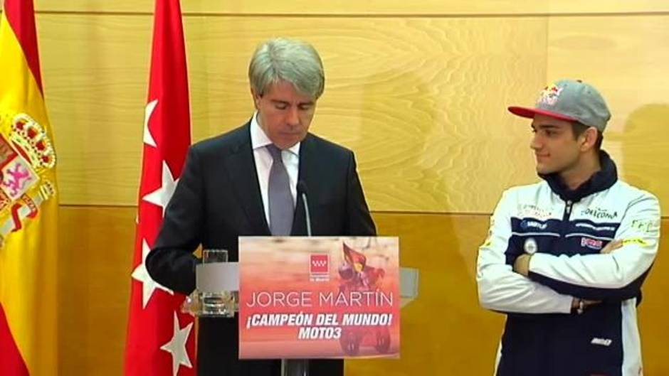 La Comunidad de Madrid homenajea a Jorge Martín, campeón del mundo de Moto3