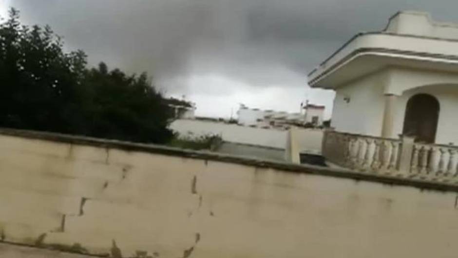 Un tornado azota la zona del bajo Salento (Italia) causando una verdadera devastación