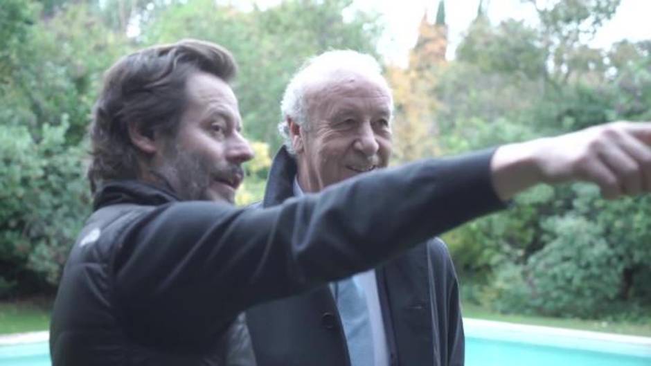 Vicente del Bosque se afeita el bigote