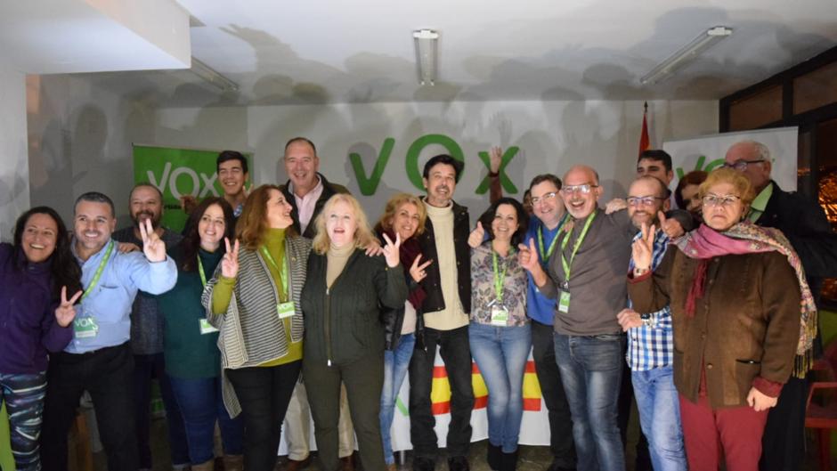 Fiesta en VOX tras el escrutinio del resultado de las elecciones de Andalucía 2018