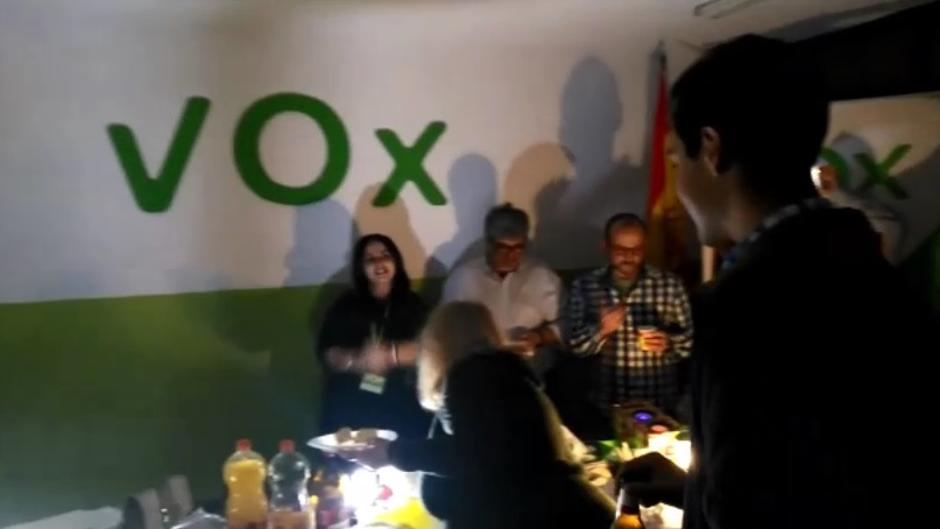 Fiesta en VOX tras el escrutinio del resultado de las elecciones de Andalucía 2018