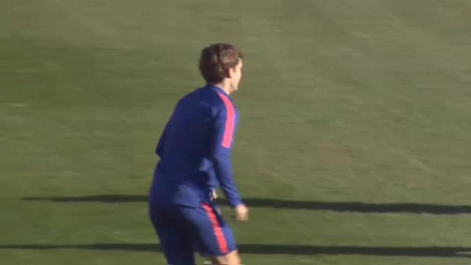 El Atlético de Madrid entrena 'bajo mínimos'