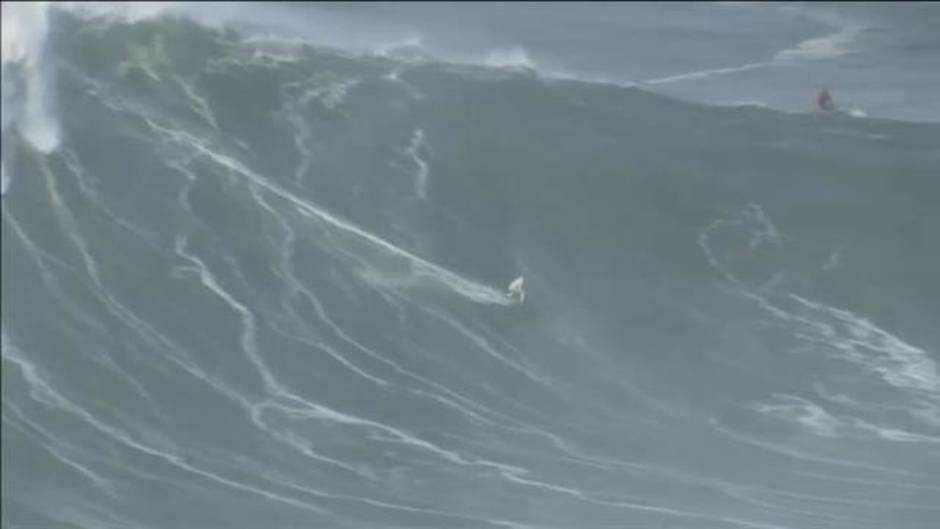 Las olas gigantes de Nazaré vuelven a asombrar al mundo