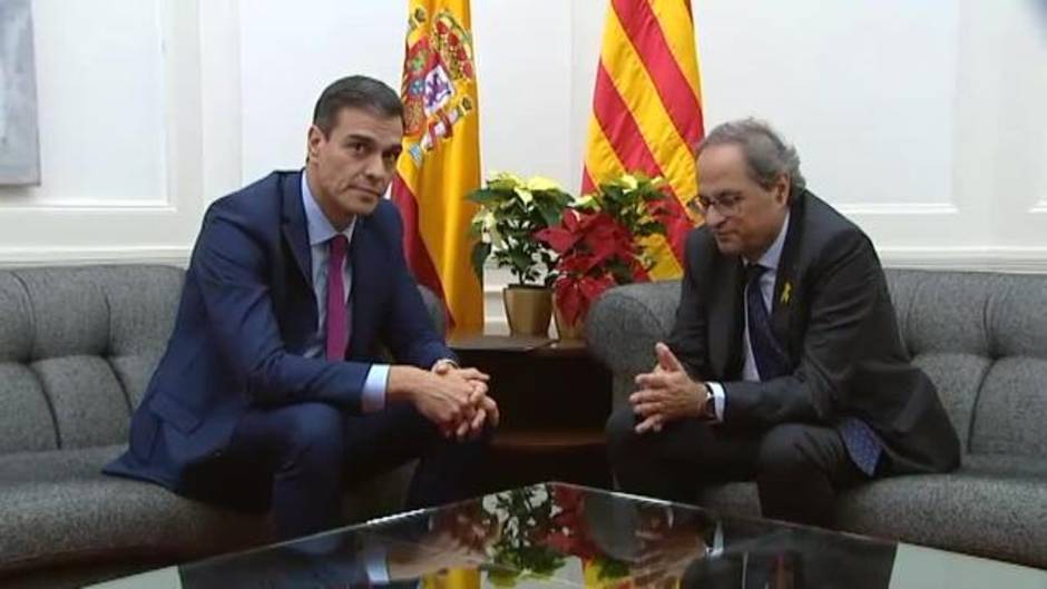 Rifirrafe floral en la reunión de Sánchez y Torra