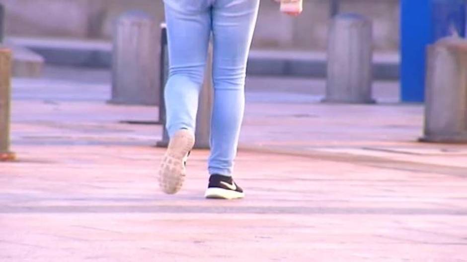 Un joven la emprende a golpes con un grupo de amigas y deja heridas a dos de ellas