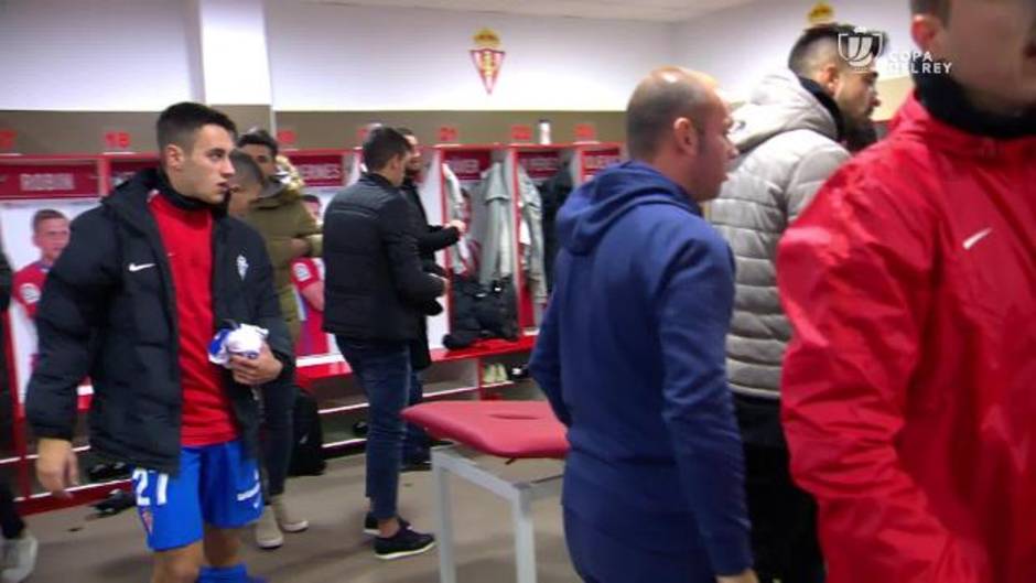 Ambiente en el vestuario del Sporting antes del Sporting 2-1 Valencia