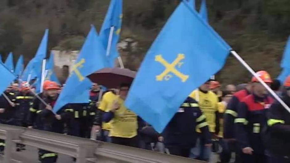 Marcha en Avilés contra el cierre de Alcoa