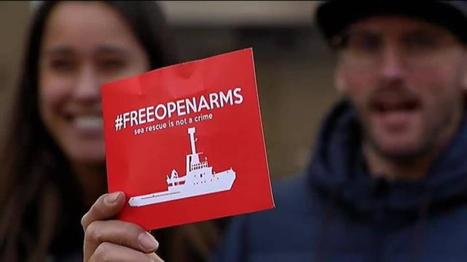 Manifestación en Barcelona por el desbloqueo del buque de salvamento Open Arms