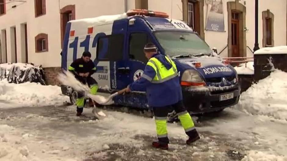 La nieve causa numerosos problemas, sobre todo en el Pirineo