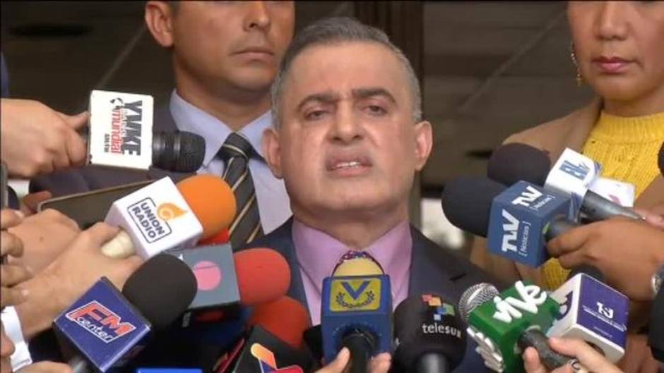 El fiscal general pide al Tribunal Supremo de Venezuela que actúe contra Guaidó