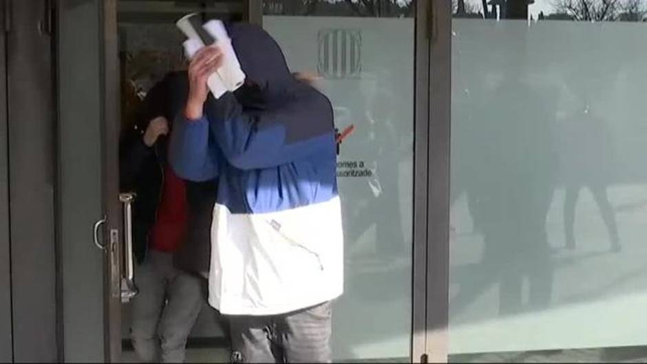 La Fiscalía, sorprendida de que el juez no dicte orden de alejamiento de la joven violada en Sabadell