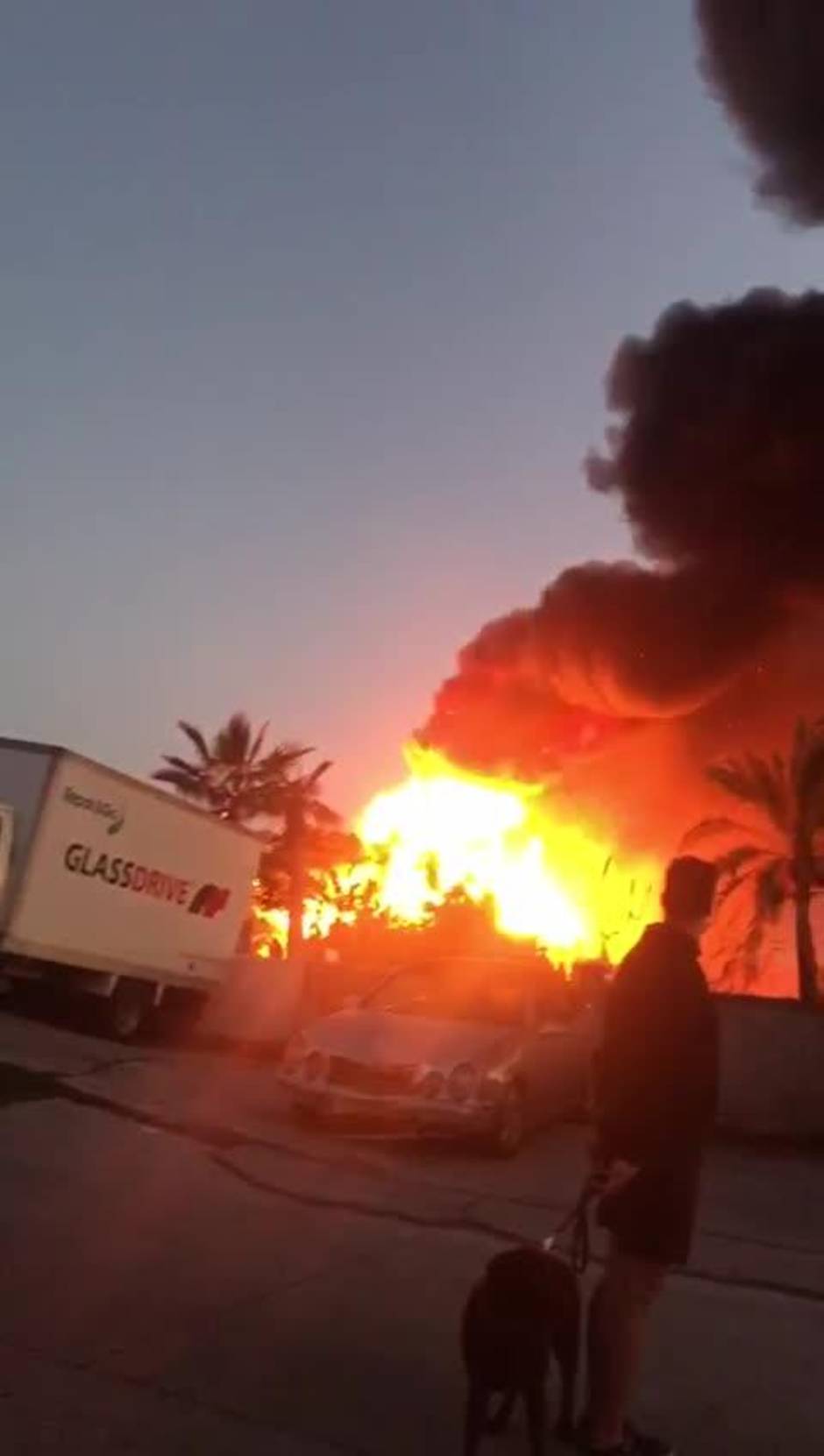 Incendio en el chiringuito Playa Padre de Marbella